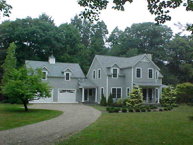 Building photograph for 23 COVERED BRIDGE ROAD